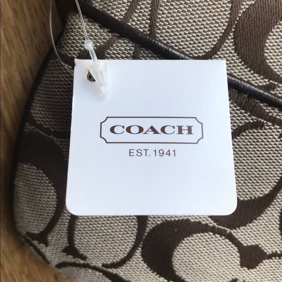 Coach Handbags - Coach wristlet bag